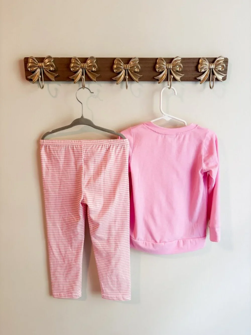 Girls size 3T Pink Two-Piece Set Pumpkin Face Applique